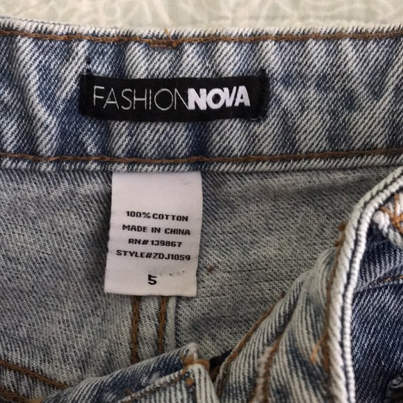 Fashion Nova On Angels Wings Mom Jean - Picture 7 of 8